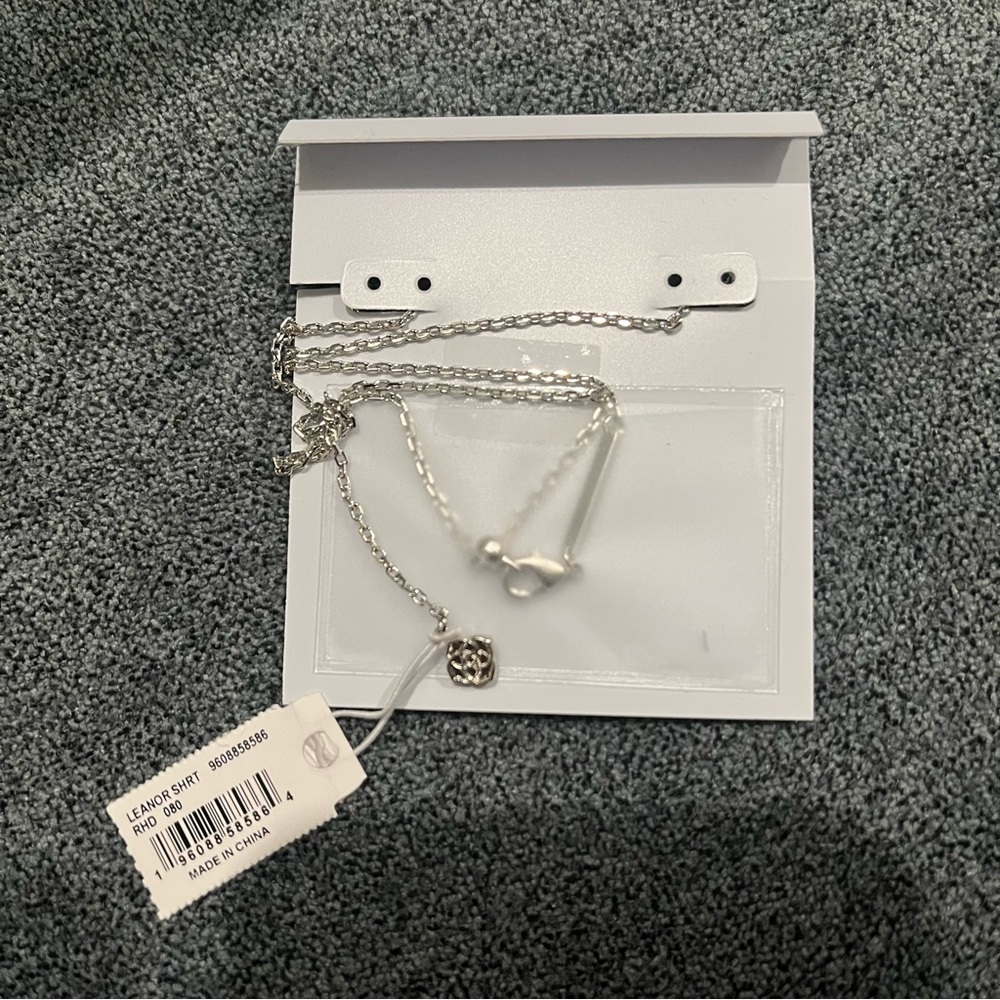 NWT, Kendra Scott Leanor Silver Short Pendant Necklace  in Platinum Drusy - Picture 2 of 12